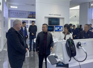 珠海科技学院继续教育学院与迈科智能科技有限公司共建校企实习基地，深化人工智能领域校企合作